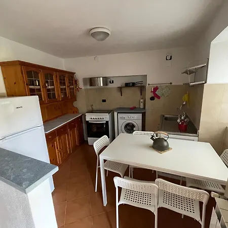 Jolie Maison بيت للعطل ليفانتو